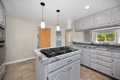 Kitchen - 285 Fairidge Dr, Applegate, CA 95703 photo 3 of 5