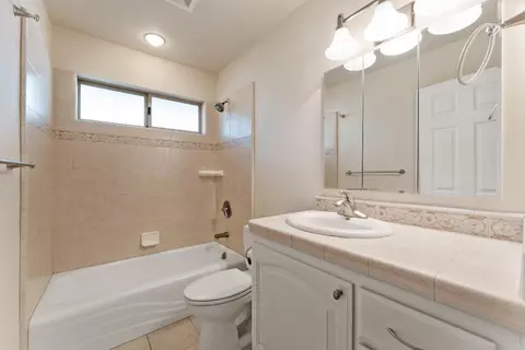 Bath - 5301 De John Ave, Carmichael, CA 95608 photo 3 of 3
