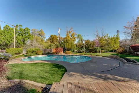 Exterior - 5301 De John Ave, Carmichael, CA 95608 photo 11 of 15