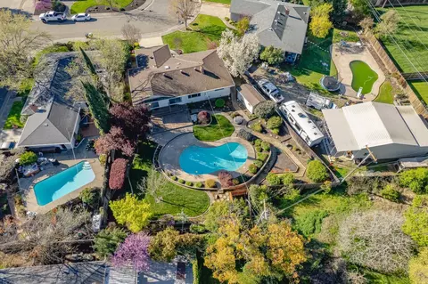 View/Area - 5301 De John Ave, Carmichael, CA 95608 photo 8 of 11