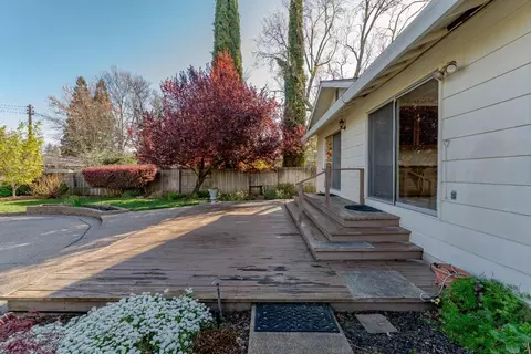 Exterior - 5301 De John Ave, Carmichael, CA 95608 photo 4 of 15