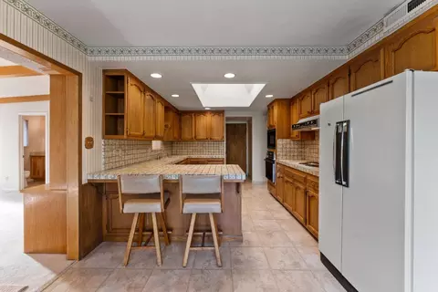 Kitchen - 5301 De John Ave, Carmichael, CA 95608 photo 3 of 4