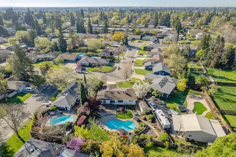View/Area - 5301 De John Ave, Carmichael, CA 95608 photo 9 of 11