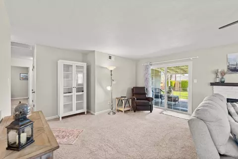 5434 Earnell St, Carmichael, CA 95608 photo 25