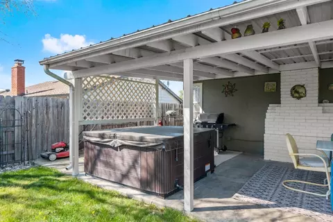 5434 Earnell St, Carmichael, CA 95608 photo 38