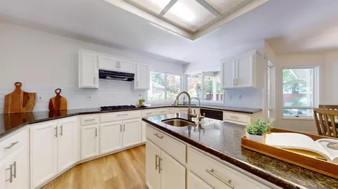 Kitchen - 1917 Lakeshore Dr, Modesto, CA 95355 photo 5 of 5