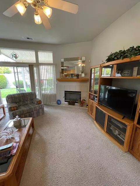 2221 Lantern Dr, Modesto, CA 95355 photo 9
