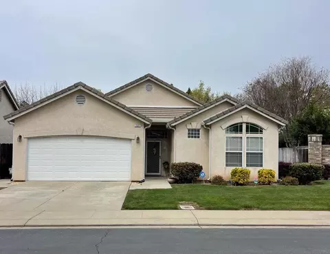 2221 Lantern Dr, Modesto, CA 95355 photo 2