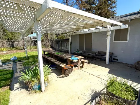 Exterior - 1307 S Johnson Rd, Turlock, CA 95380 photo 9 of 21