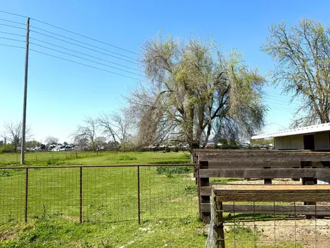 Exterior - 1307 S Johnson Rd, Turlock, CA 95380 photo 20 of 21