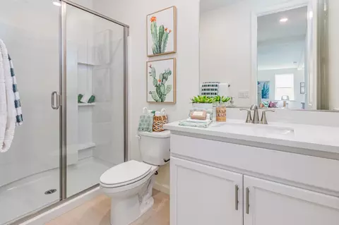 Bath - 4088 Porton Ln, Carmichael, CA 95608 photo 1 of 3