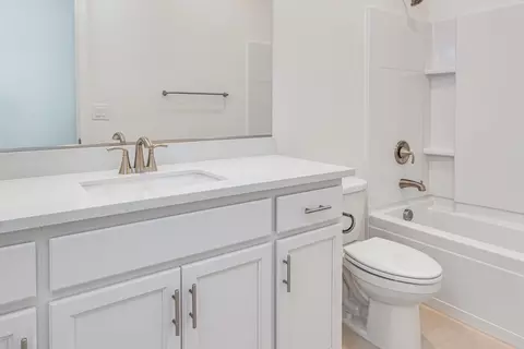 Bath - 4088 Porton Ln, Carmichael, CA 95608 photo 3 of 3