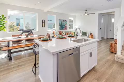 Kitchen - 4088 Porton Ln, Carmichael, CA 95608 photo 4 of 5