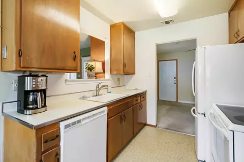 Kitchen - 6132 Sylvester, Carmichael, CA 95608 photo 6 of 7