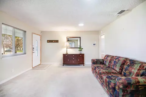 Living - 6132 Sylvester, Carmichael, CA 95608 photo 3 of 10