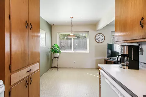 Kitchen - 6132 Sylvester, Carmichael, CA 95608 photo 4 of 7