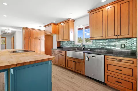 21520 Old Alturas Rd, Redding, CA 96003 photo 5