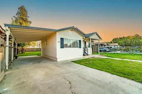 1104 Lassen Ave, Modesto, CA 95358 photo 2