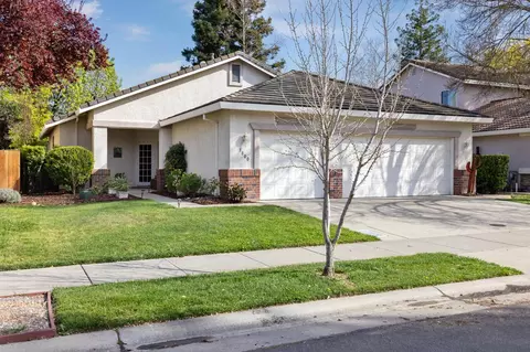 3800 Alegre Way, Davis, CA 95618 photo 2