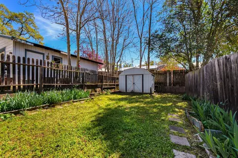 208 E Main St, Ione, CA 95640 photo 28