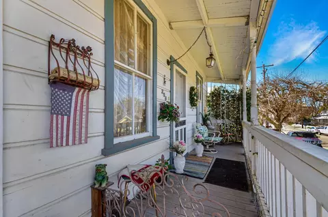 208 E Main St, Ione, CA 95640 photo 9
