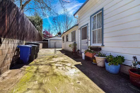 208 E Main St, Ione, CA 95640 photo 33