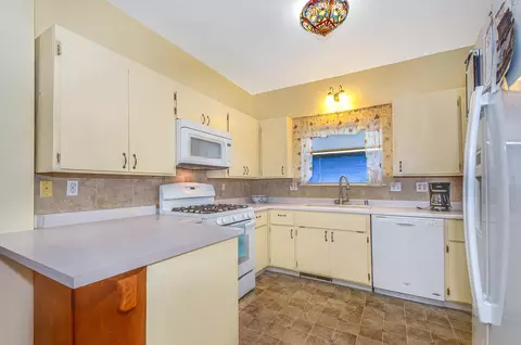208 E Main St, Ione, CA 95640 photo 16