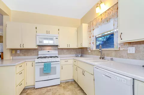 208 E Main St, Ione, CA 95640 photo 14