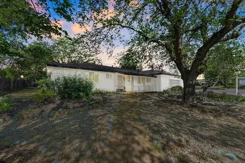 Exterior - 3125 Colorado St, Carmichael, CA 95608 photo 4 of 11