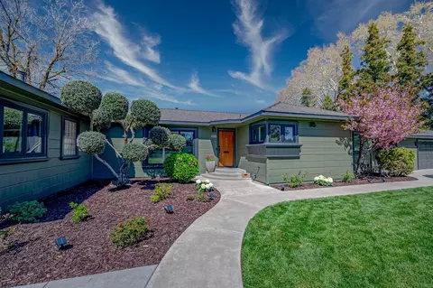 Exterior - 1265 E Main St, Turlock, CA 95380 photo 9 of 18