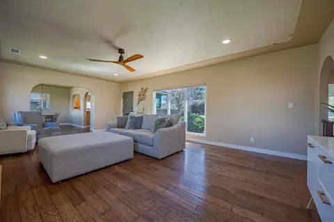 Living - 1265 E Main St, Turlock, CA 95380 photo 3 of 3
