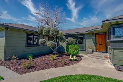 Exterior - 1265 E Main St, Turlock, CA 95380 photo 10 of 18