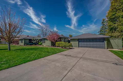 Exterior - 1265 E Main St, Turlock, CA 95380 photo 5 of 18