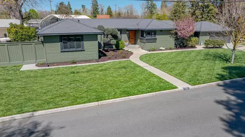 Exterior - 1265 E Main St, Turlock, CA 95380 photo 7 of 18