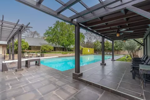 Exterior - 300 Alice St, Modesto, CA 95354 photo 1 of 12