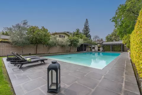 Exterior - 300 Alice St, Modesto, CA 95354 photo 11 of 12