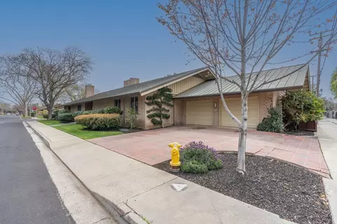 Exterior - 300 Alice St, Modesto, CA 95354 photo 8 of 12