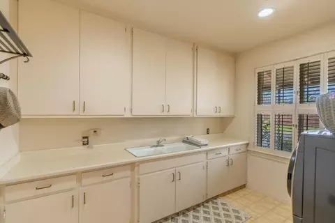 Other - 300 Alice St, Modesto, CA 95354 photo 2 of 10