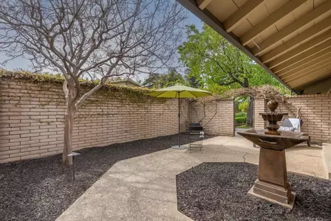 Exterior - 300 Alice St, Modesto, CA 95354 photo 7 of 12