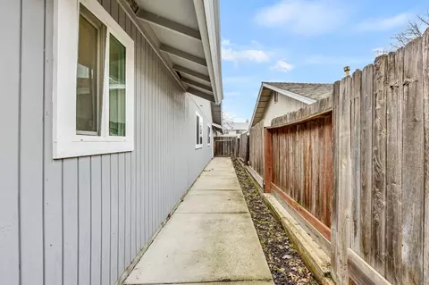 Exterior - 4120 Cedar Meadow Dr, Antelope, CA 95843 photo 8 of 10