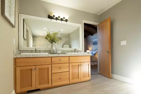 Bath - 1842 E Taylor Rd, Ceres, CA 95307 photo 5 of 9
