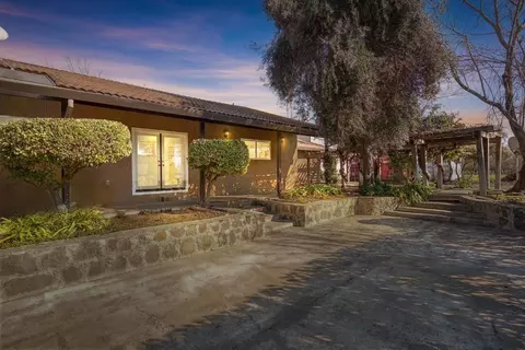 Exterior - 1842 E Taylor Rd, Ceres, CA 95307 photo 5 of 13