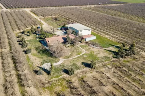 View/Area - 1842 E Taylor Rd, Ceres, CA 95307 photo 4 of 7