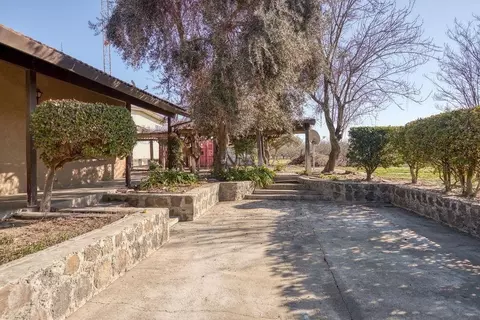 Exterior - 1842 E Taylor Rd, Ceres, CA 95307 photo 6 of 13