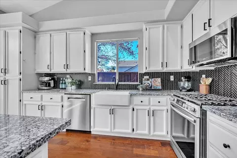 Kitchen - 5319 Quane Ct, Rocklin, CA 95765 photo 2 of 3