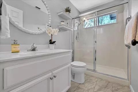 Bath - 5319 Quane Ct, Rocklin, CA 95765 photo 4 of 4