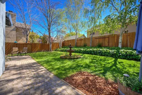 Exterior - 5319 Quane Ct, Rocklin, CA 95765 photo 5 of 8