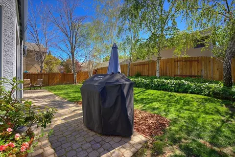 Exterior - 5319 Quane Ct, Rocklin, CA 95765 photo 6 of 8