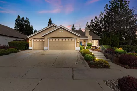 143 Brookhaven Dr, Roseville, CA 95678