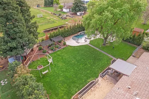 8510 E Kettleman Ln, Lodi, CA 95240 photo 18